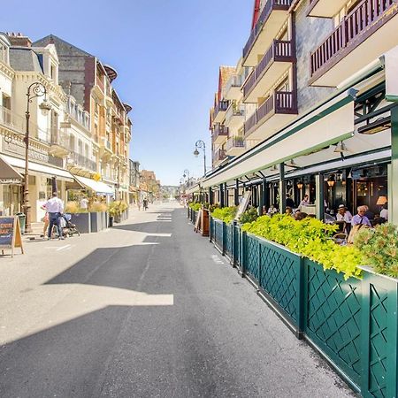 Castel Saint Clair - Trois Pieces - Deauville Centre Екстер'єр фото
