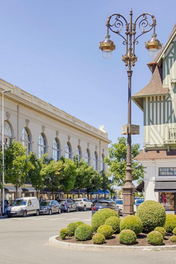 Castel Saint Clair - Trois Pieces - Deauville Centre Екстер'єр фото