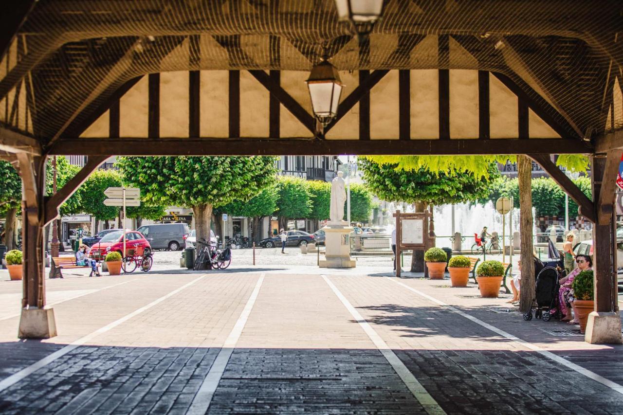 Castel Saint Clair - Trois Pieces - Deauville Centre Екстер'єр фото