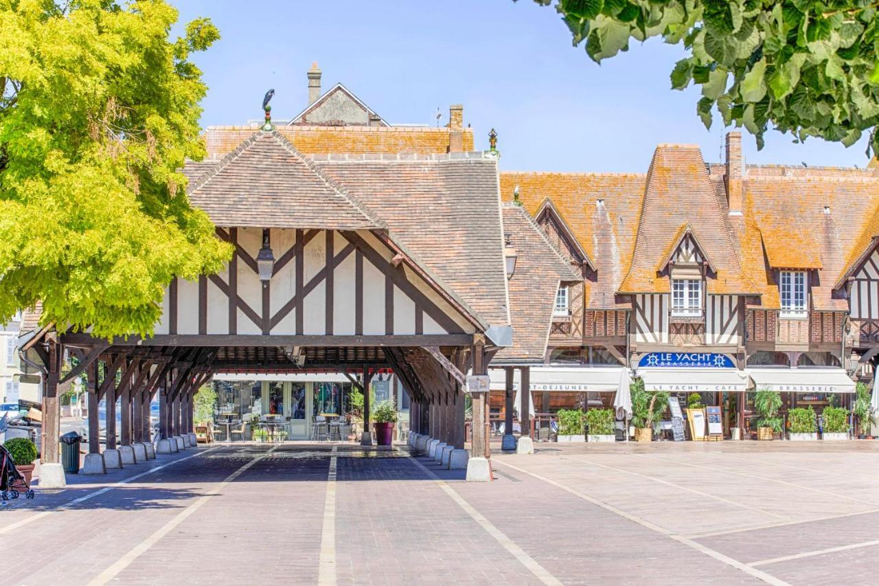 Castel Saint Clair - Trois Pieces - Deauville Centre Екстер'єр фото